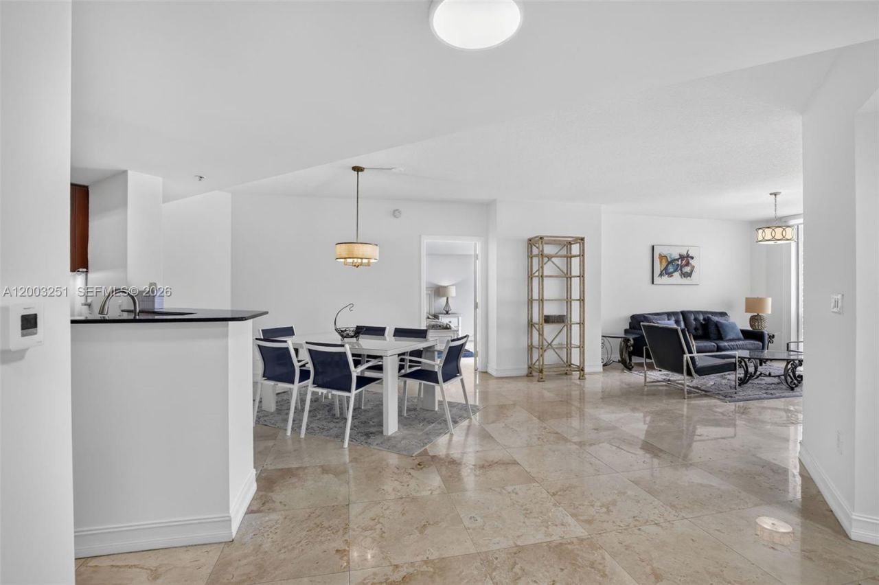 16699 Collins Ave, Unit 2404, Sunny Isles Beach, FL 33160 Photo