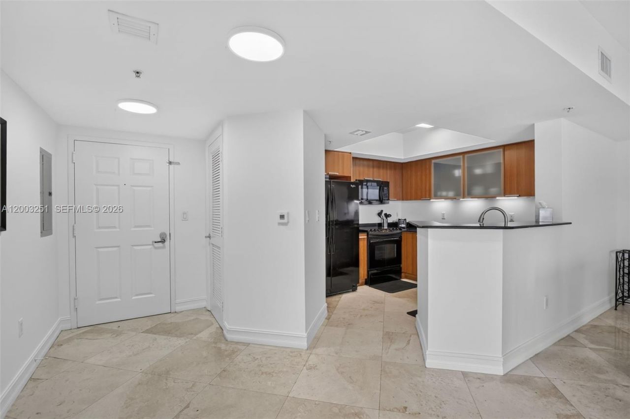 16699 Collins Ave, Unit 2404, Sunny Isles Beach, FL 33160 Photo