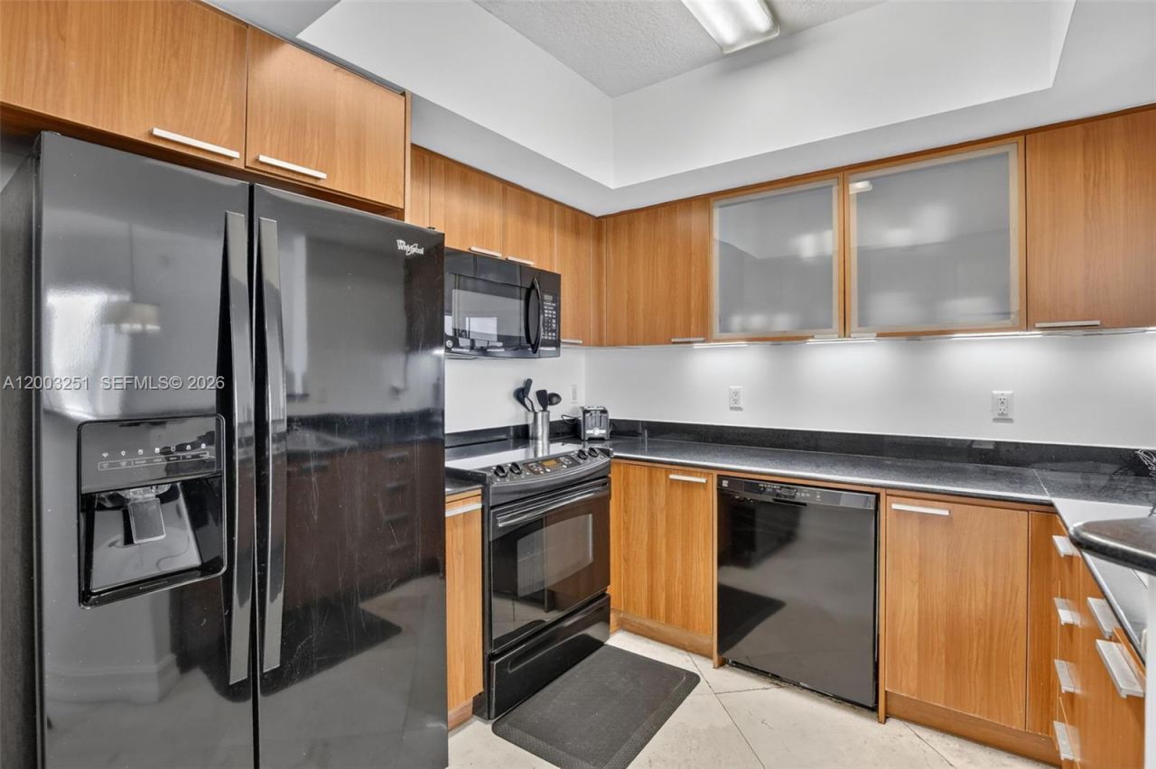 16699 Collins Ave, Unit 2404, Sunny Isles Beach, FL 33160 Photo
