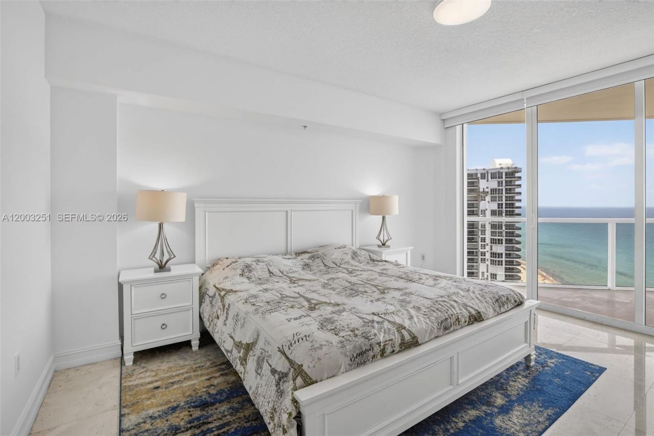 16699 Collins Ave, Unit 2404, Sunny Isles Beach, FL 33160 Photo