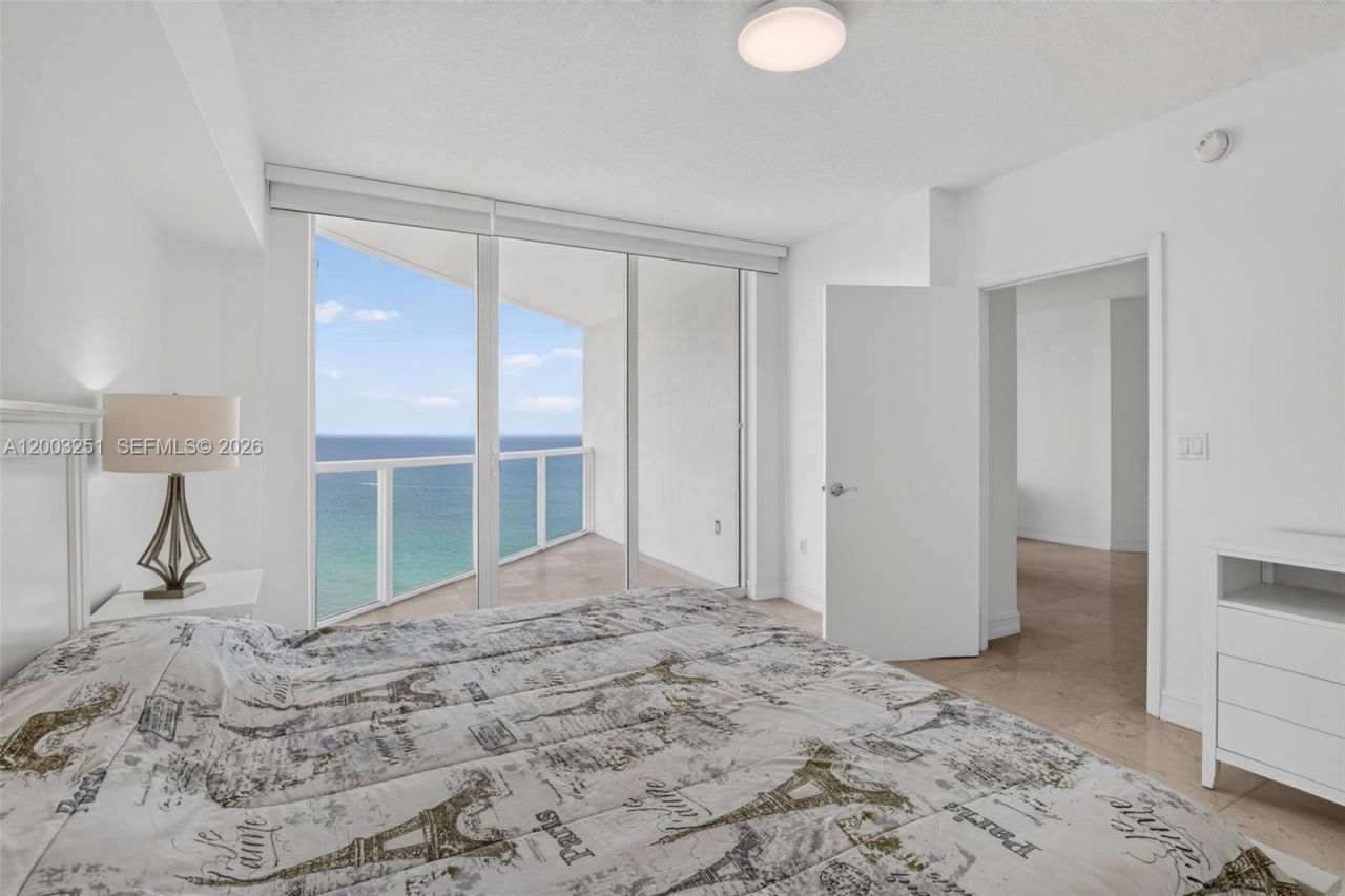 16699 Collins Ave, Unit 2404, Sunny Isles Beach, FL 33160 Photo