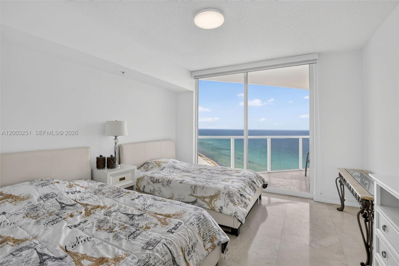 16699 Collins Ave, Unit 2404, Sunny Isles Beach, FL 33160 Photo
