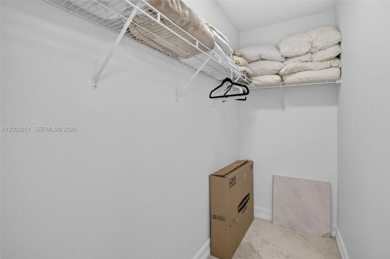 16699 Collins Ave, Unit 2404, Sunny Isles Beach, FL 33160 Photo