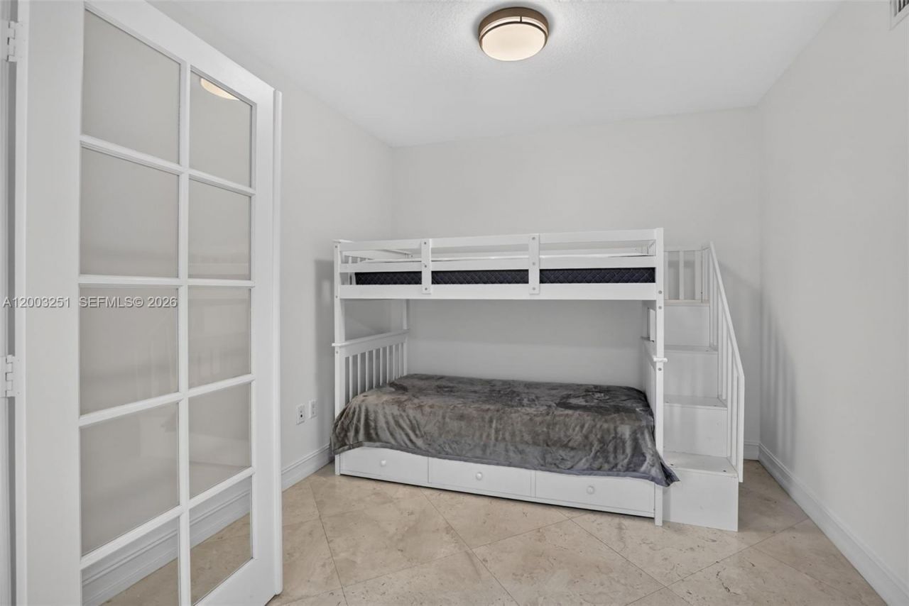 16699 Collins Ave, Unit 2404, Sunny Isles Beach, FL 33160 Photo