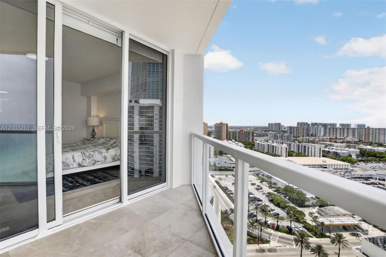 16699 Collins Ave, Unit 2404, Sunny Isles Beach, FL 33160 Photo