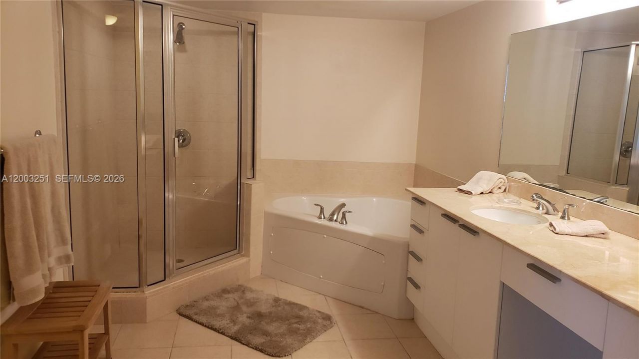 16699 Collins Ave, Unit 2404, Sunny Isles Beach, FL 33160 Photo