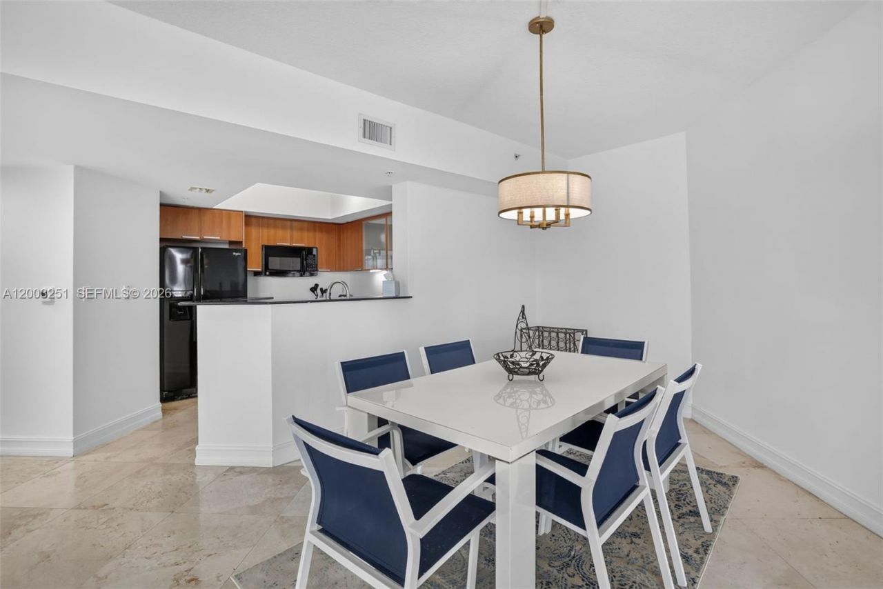 16699 Collins Ave, Unit 2404, Sunny Isles Beach, FL 33160 Photo