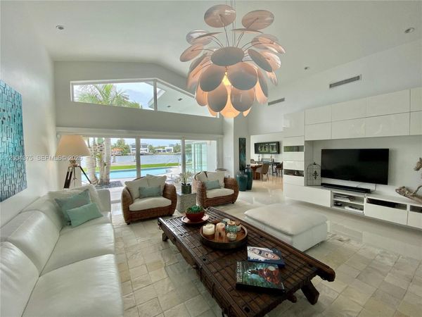 265 N Shore Dr , Miami Beach, FL 33141