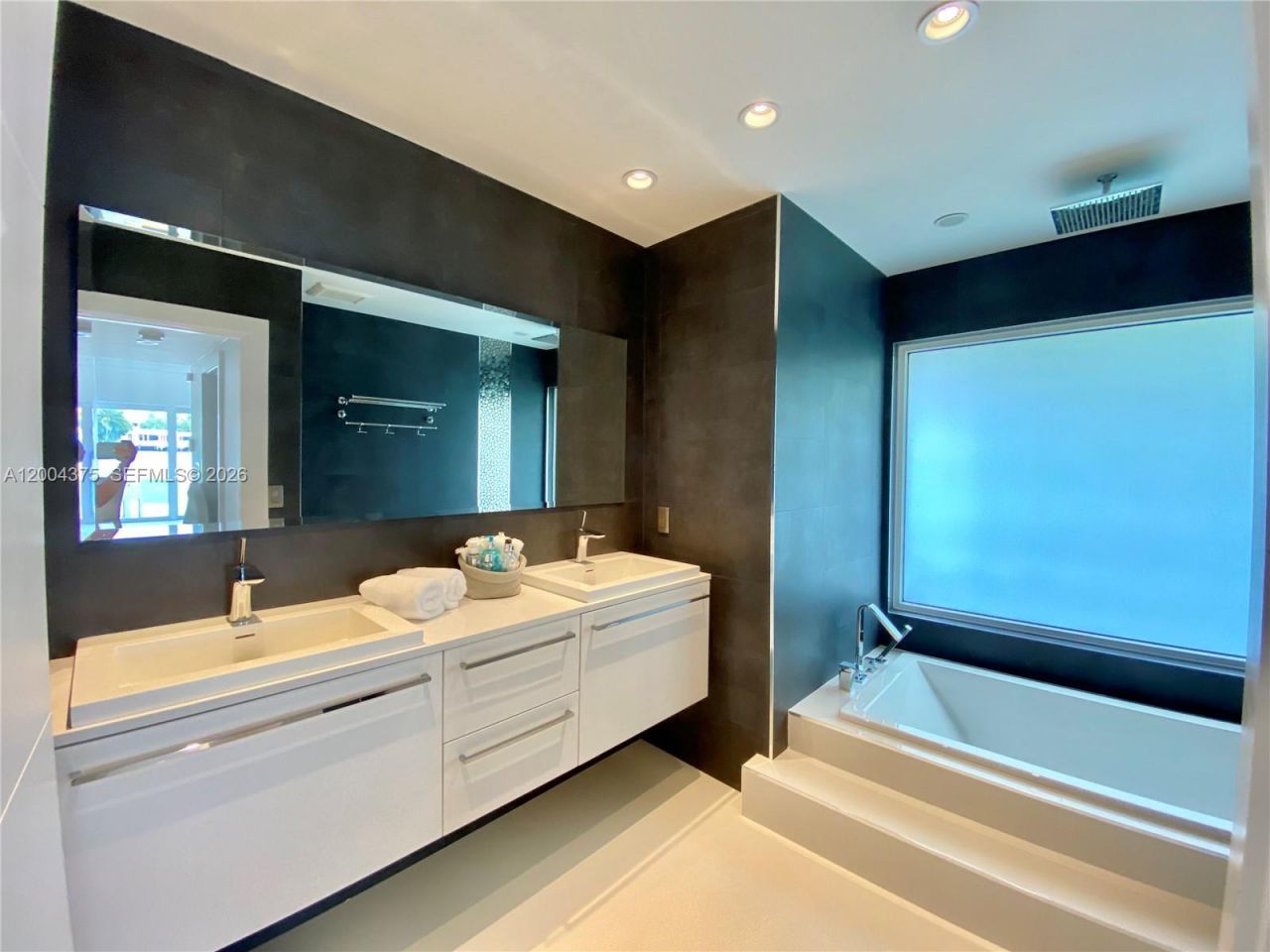 265 N Shore Dr, Miami Beach, FL 33141 Photo
