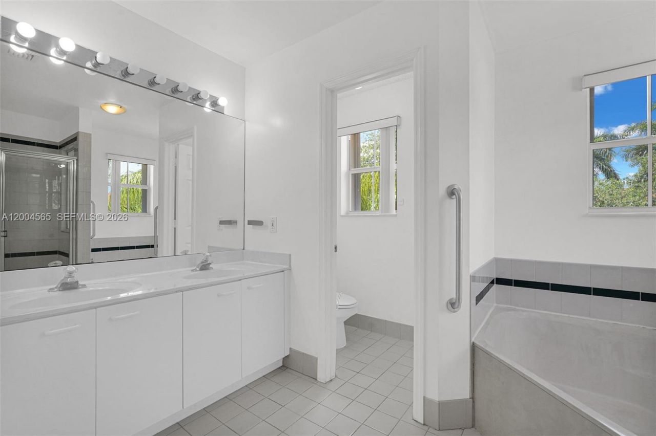 Please Call For Address, Hollywood, FL 33019 Photo