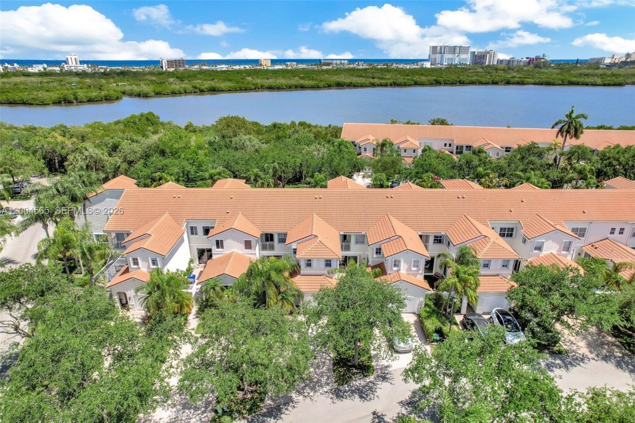Please Call For Address, Hollywood, FL 33019 Photo