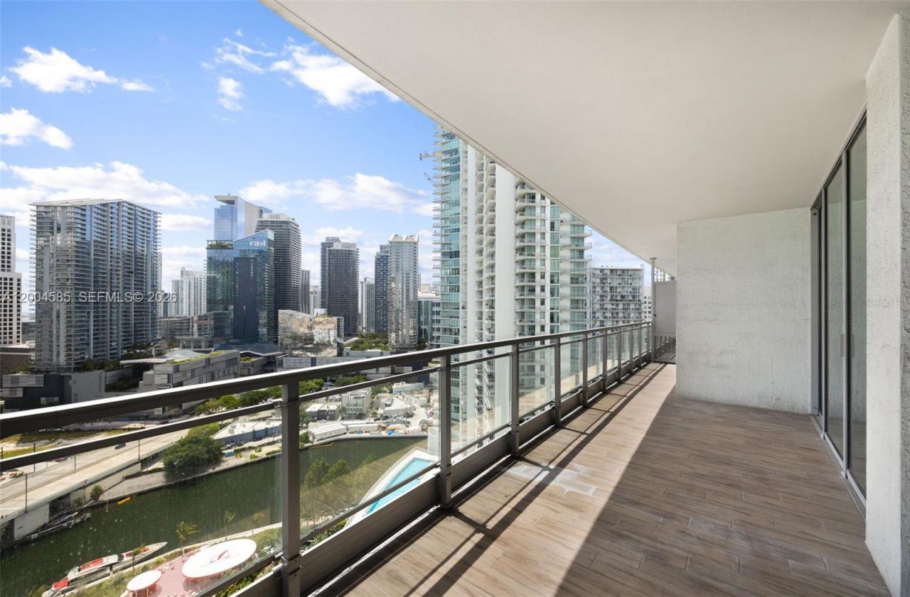 90 SW 3rd St , Unit 2602, Miami, FL 33130 Photo