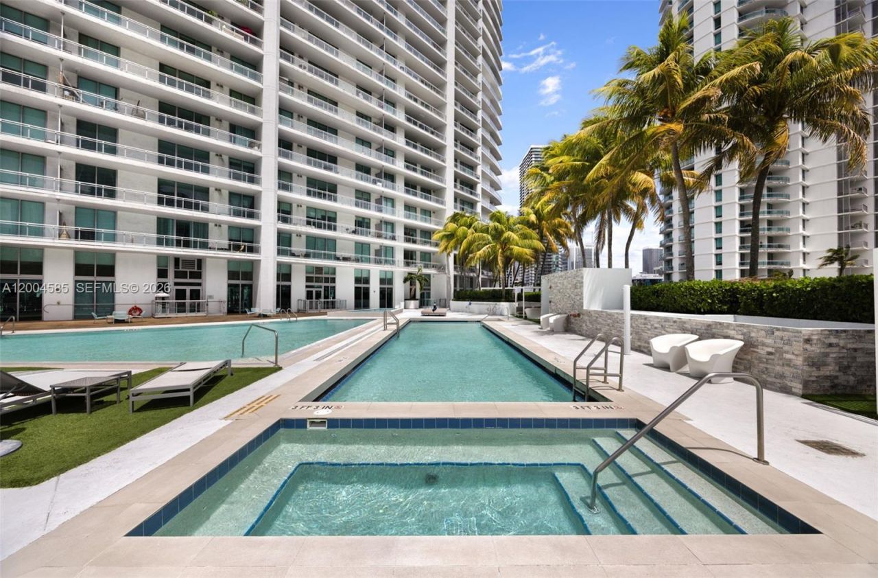 90 SW 3rd St , Unit 2602, Miami, FL 33130 Photo