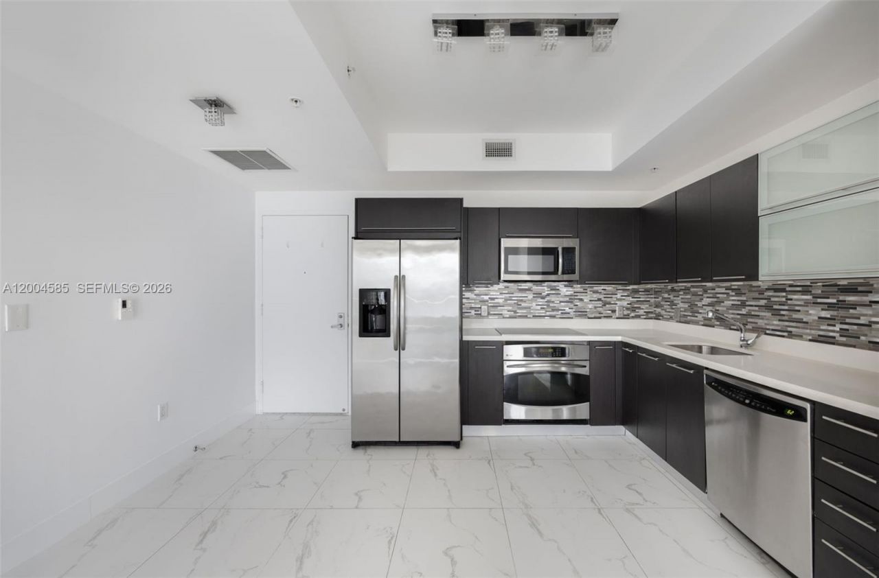 90 SW 3rd St , Unit 2602, Miami, FL 33130 Photo