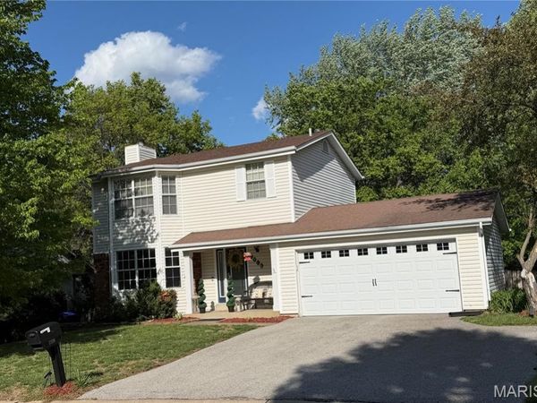 1316 Whispering Ridge Lane , St Peters, MO 63376