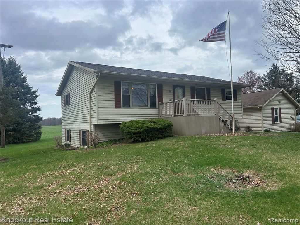 7631 Vassar Road , Millington Township, MI 48746 Main Photo