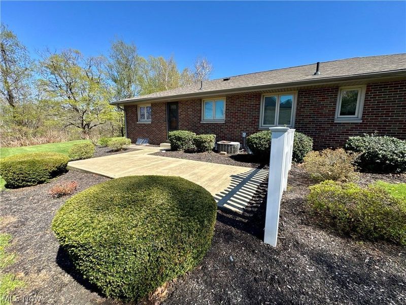 1648 Highland Lane, Ashtabula, OH 44004 Photo 8