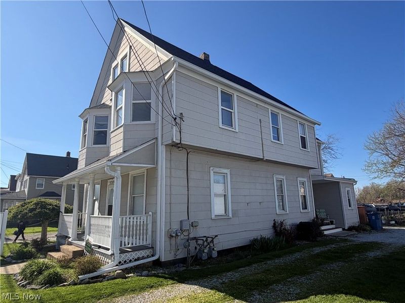 37805 Vine Street, Willoughby, OH 44094 Photo 3