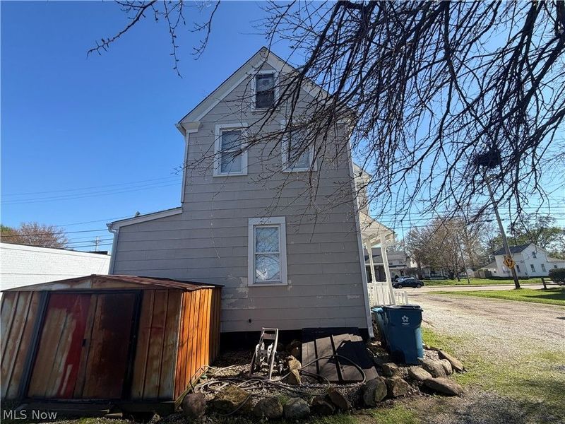 37805 Vine Street, Willoughby, OH 44094 Photo 5