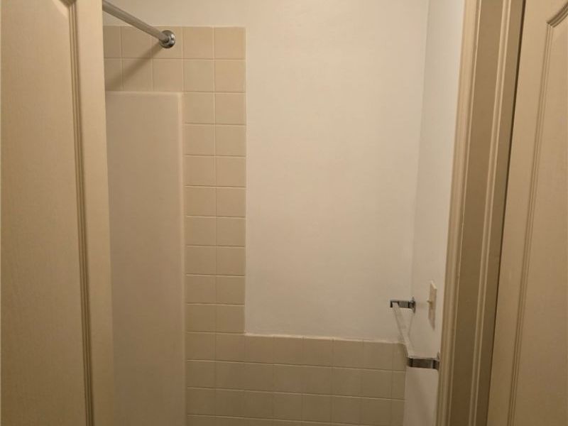 355 Village Pointe Drive, Unit F, Akron, OH 44313 Photo 7