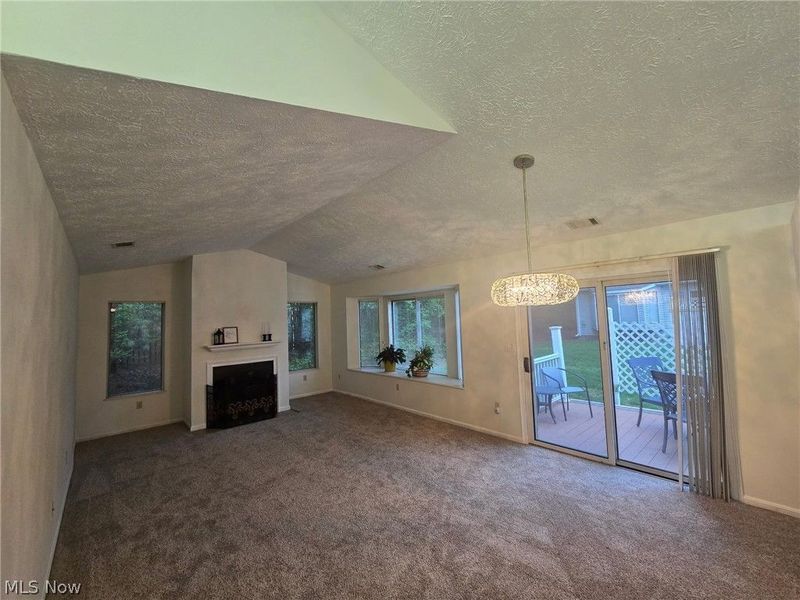 355 Village Pointe Drive, Unit F, Akron, OH 44313 Photo 8