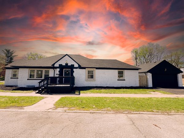 2401 W 6th Avenue , Gary, IN 46404