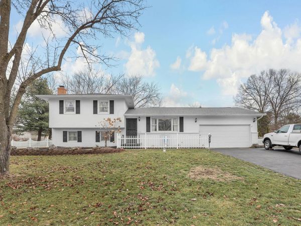 222 Deer Trail Road, Reynoldsburg, OH 43068