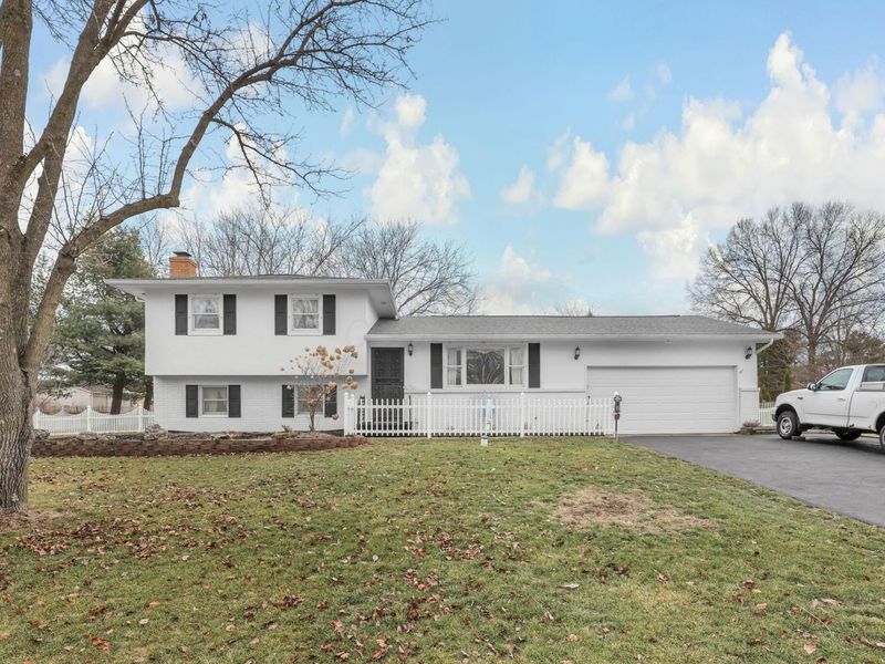 222 Deer Trail Road, Reynoldsburg, OH 43068 Photo 1
