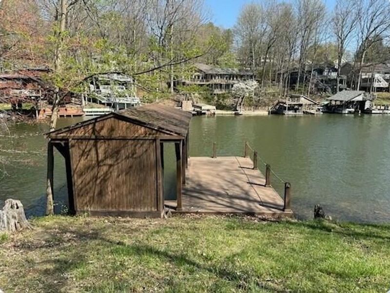 503 Greenacre Circle, Howard, OH 43028 Photo 8