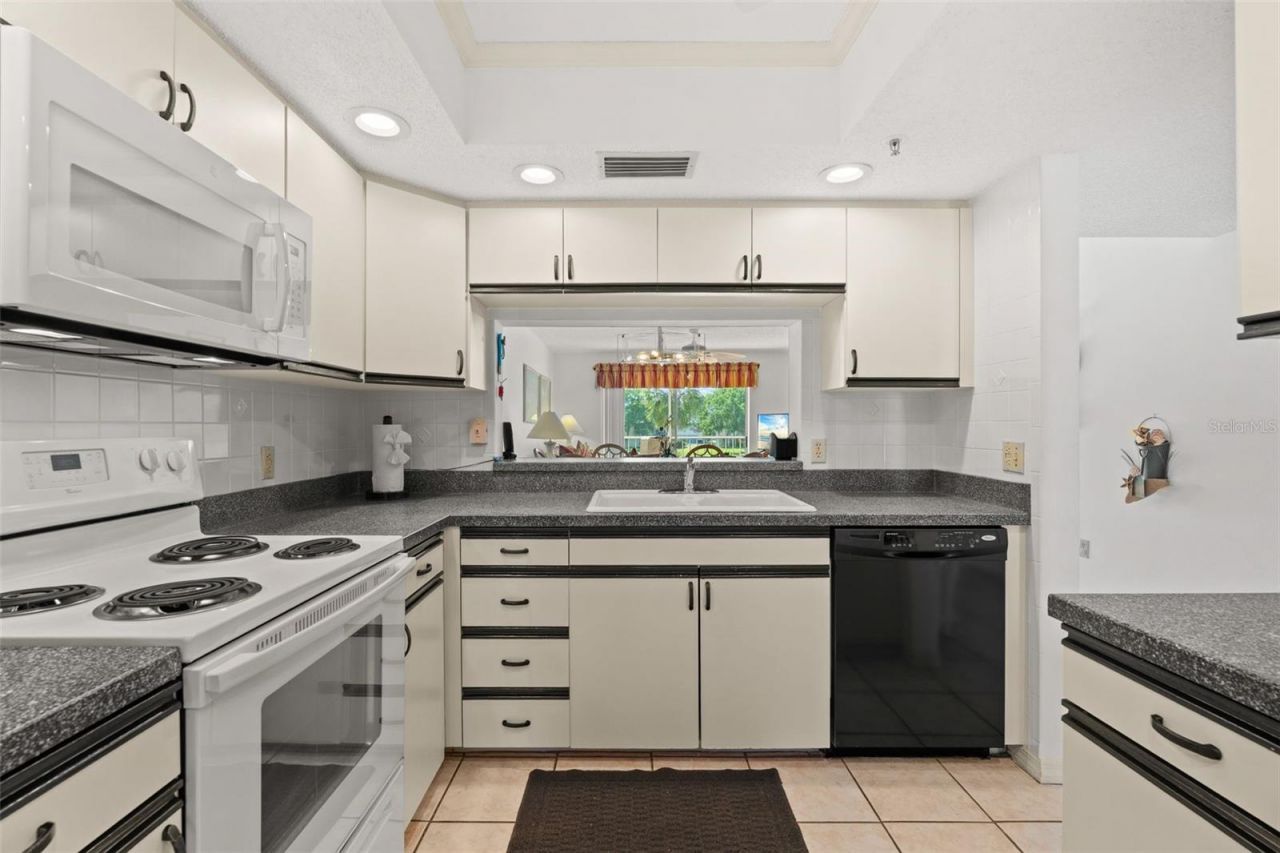 6503 Stone River Road, Unit 204, Bradenton, FL 34203 Photo