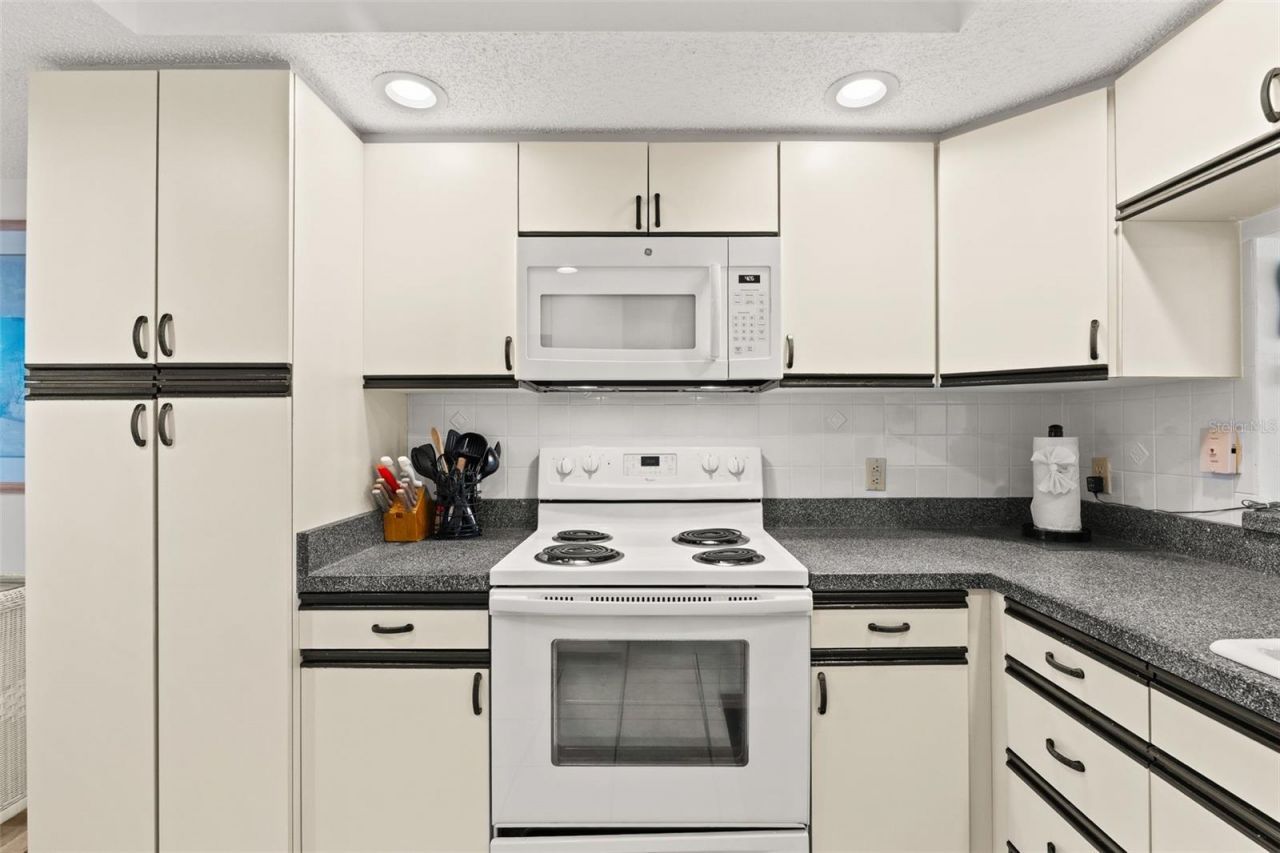 6503 Stone River Road, Unit 204, Bradenton, FL 34203 Photo