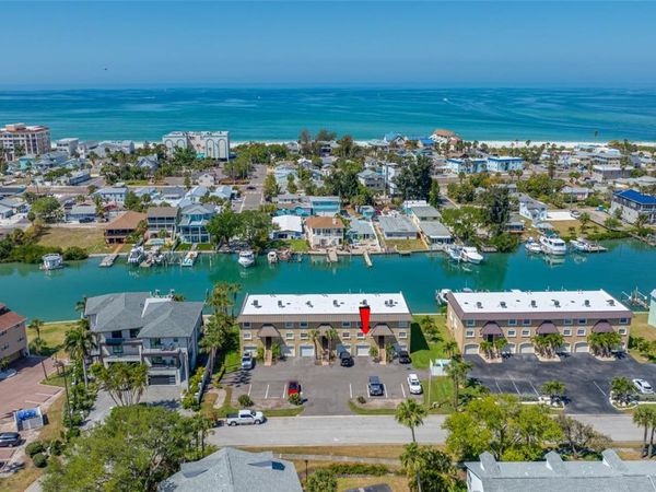 12424 CAPRI CIRCLE N, Unit 5, TREASURE ISLAND, FL 33706