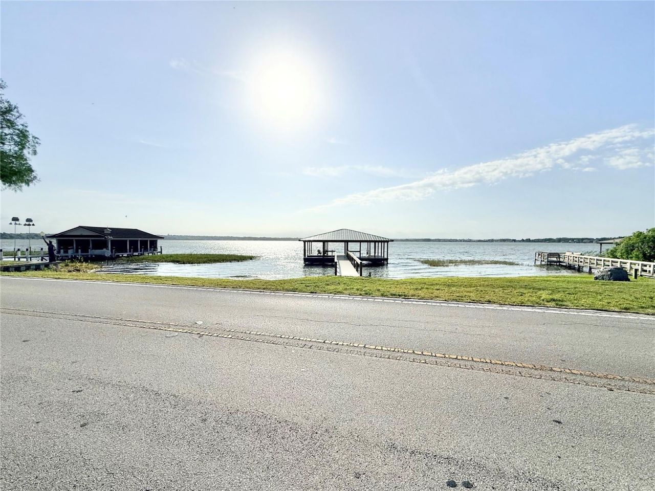 3155 Lakeshore Drive, Mount Dora, FL 32757 Photo