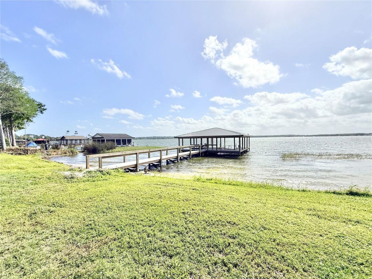 3155 Lakeshore Drive, Mount Dora, FL 32757 Photo