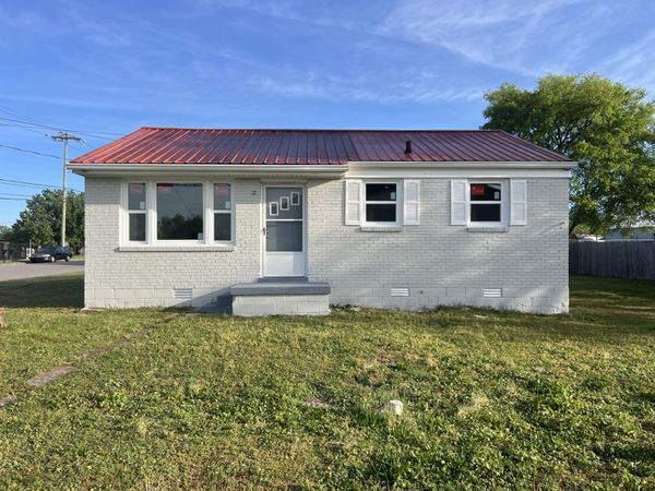 601C C L Manier St , Lebanon, TN 37087