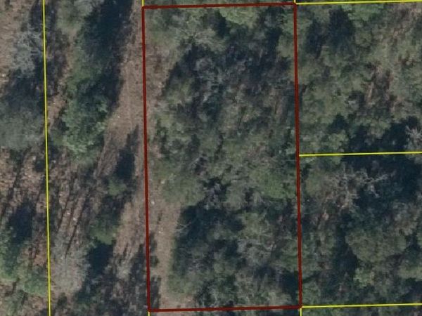 SUWANNEE ESTATES SUB, OBrien, FL 32071