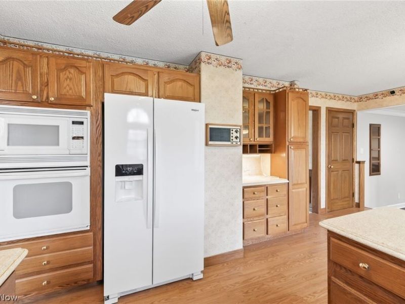 2300 Green Acres Drive, Parma, OH 44134 Photo 11