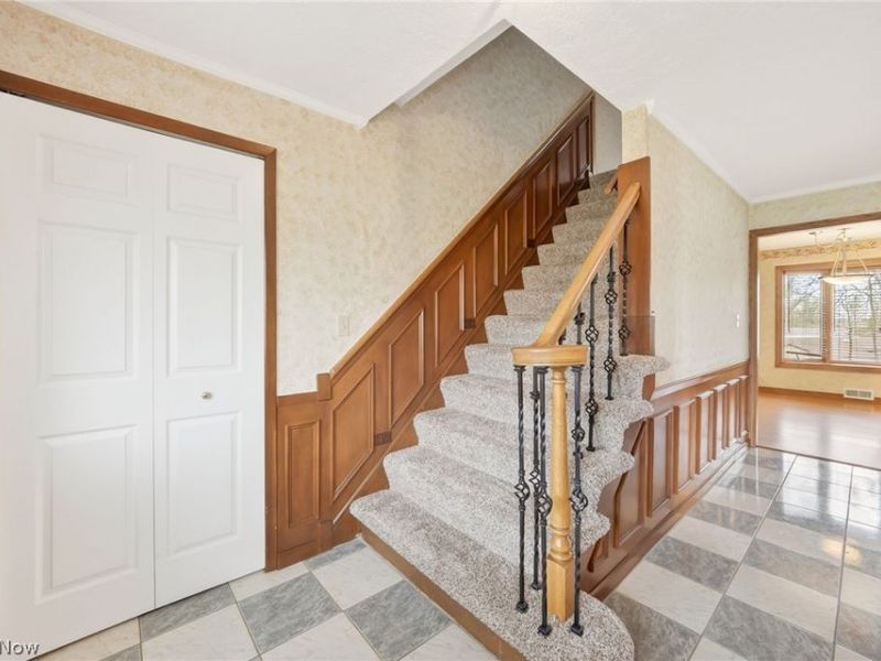 2300 Green Acres Drive, Parma, OH 44134 Photo 2