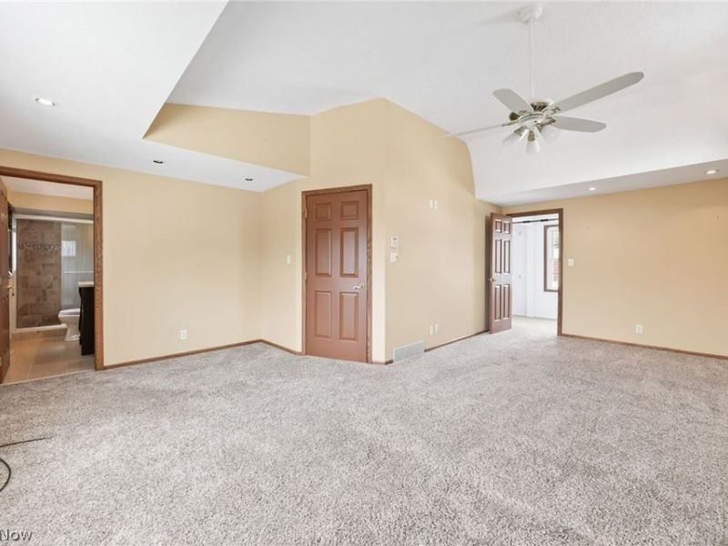 2300 Green Acres Drive, Parma, OH 44134 Photo 28