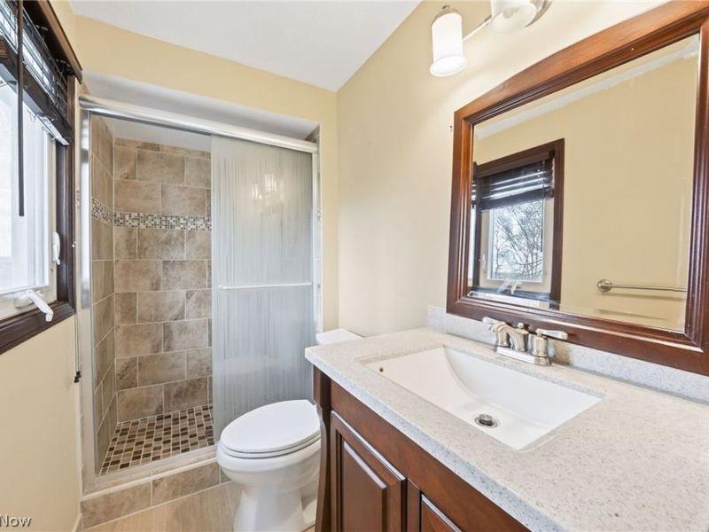 2300 Green Acres Drive, Parma, OH 44134 Photo 32