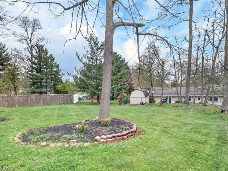 2300 Green Acres Drive, Parma, OH 44134 Photo 41