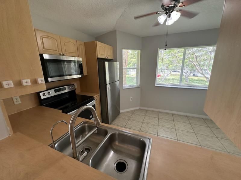 7830 NW 6th Street, Unit 201, Pembroke Pines, FL 33024 Photo