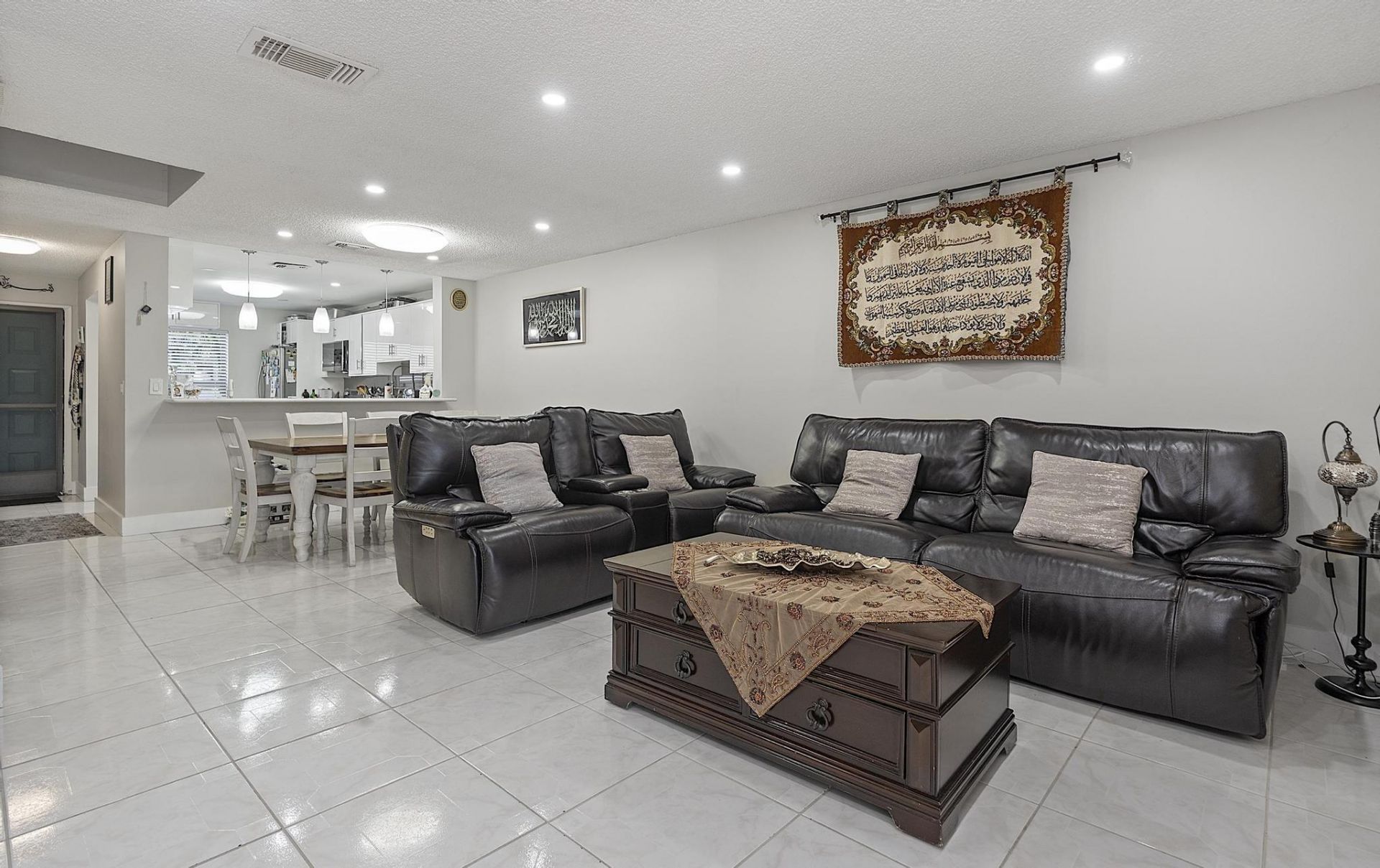 1177 NW 98th Terrace, Unit 132, Pembroke Pines, FL 33024 Photo