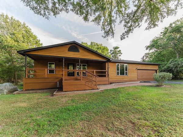 188 W Kaanapali LN, Bastrop, TX 78602