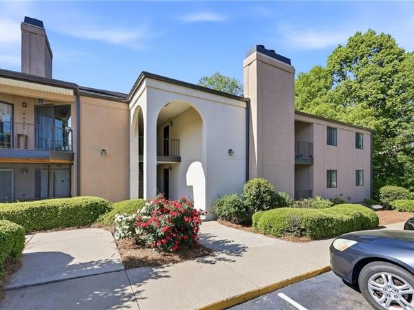 605 Candler Street , Unit B13, Gainesville, GA 30501