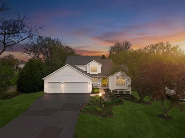 11497 Ridgecrest Drive , Roscoe, IL 61073