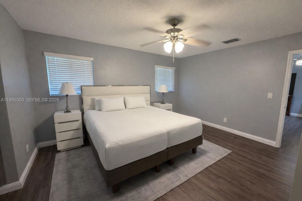 1341 NW 71st Ave, Plantation, FL 33313 Photo