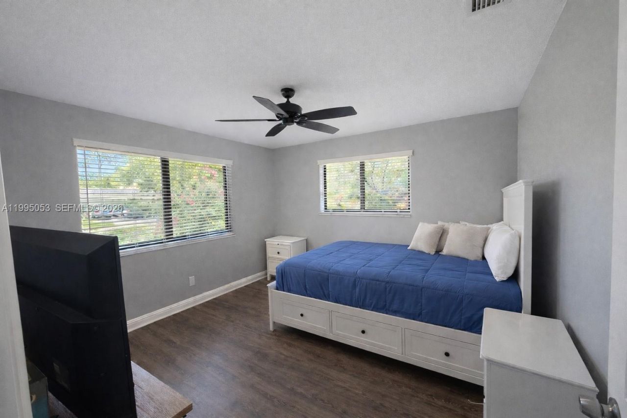 1341 NW 71st Ave, Plantation, FL 33313 Photo