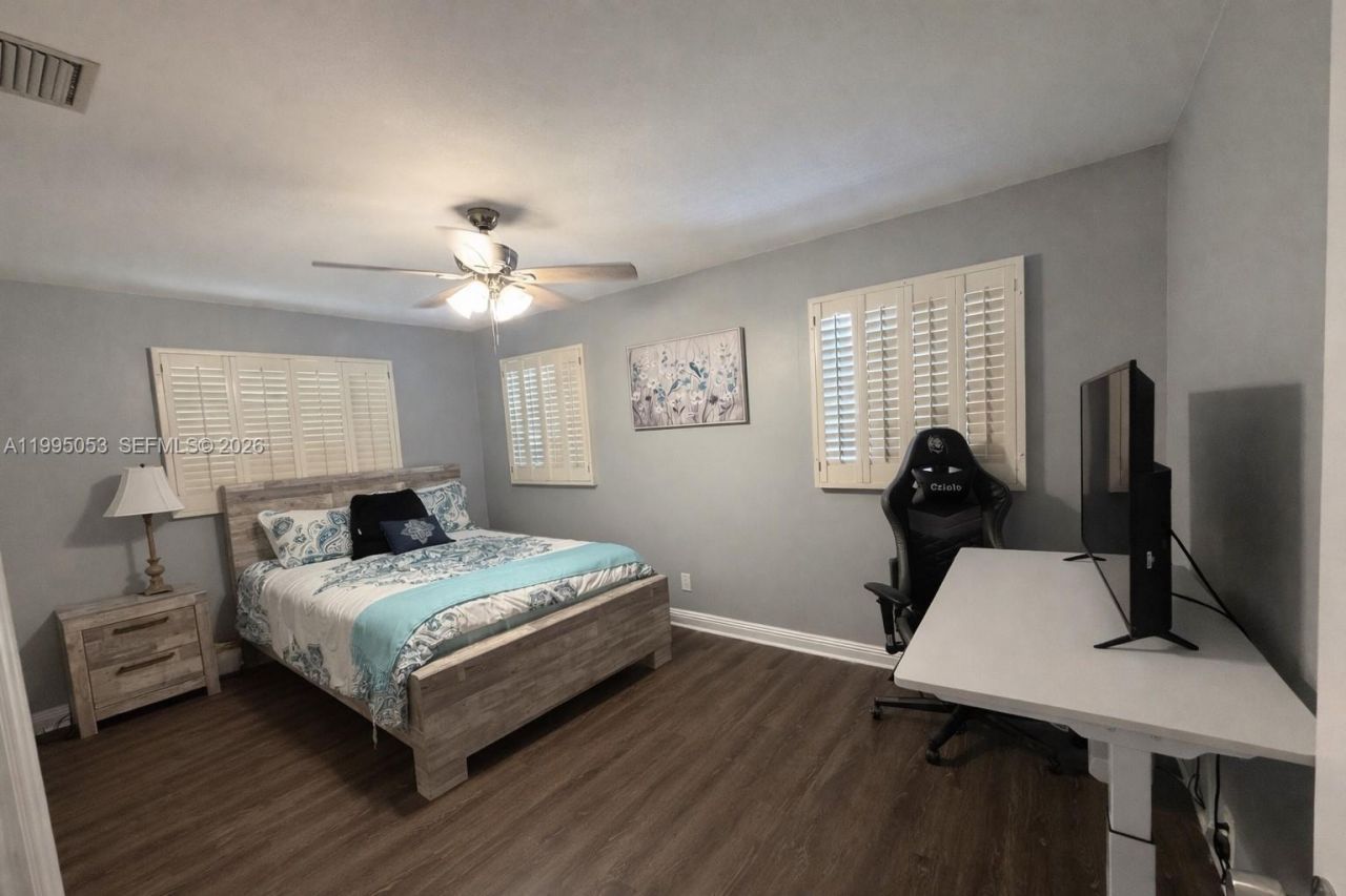 1341 NW 71st Ave, Plantation, FL 33313 Photo