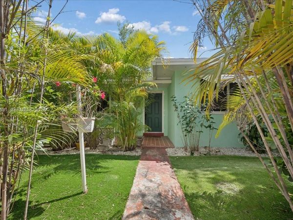 3490 William Ave , Miami, FL 33133